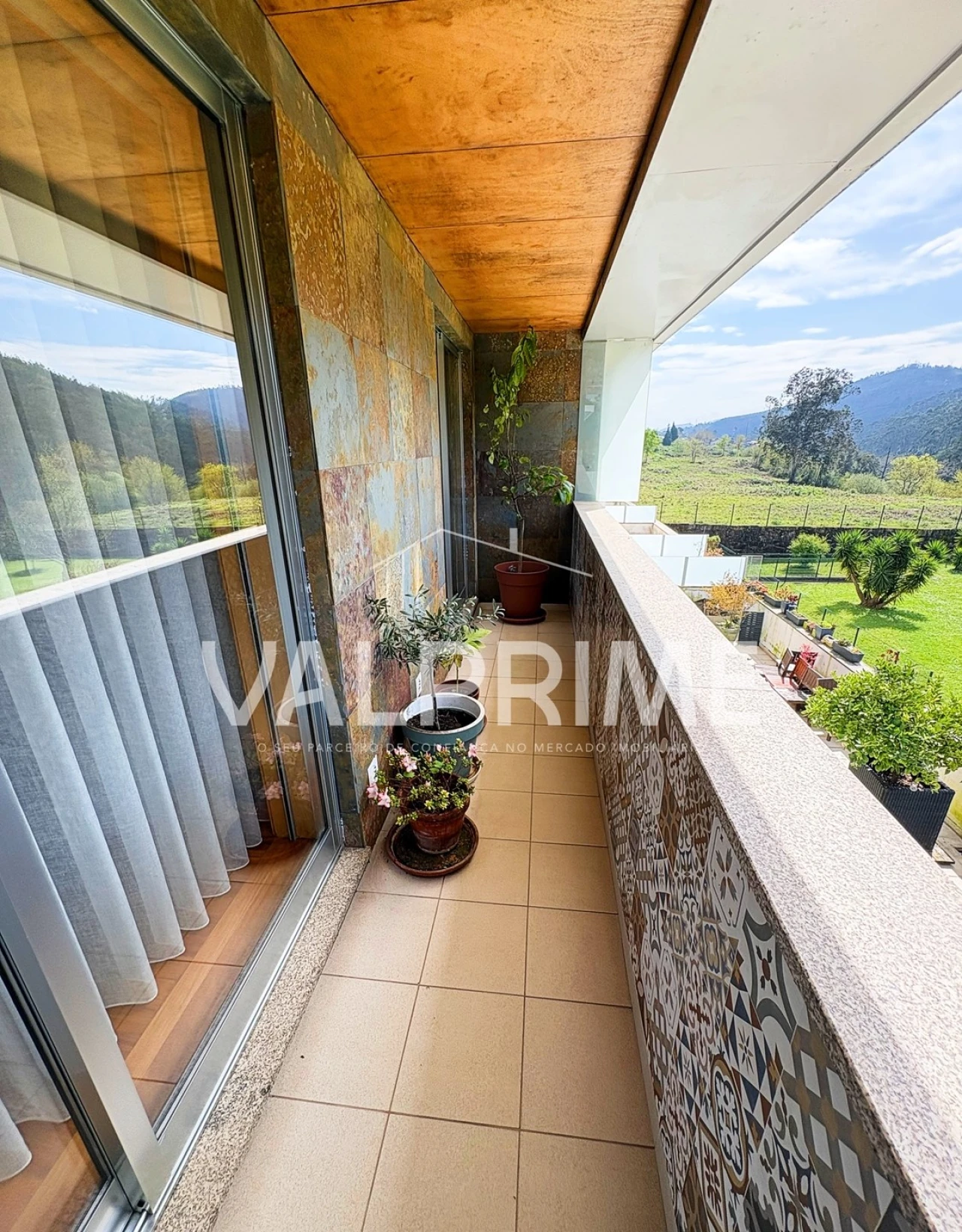 Apartamento T2 para Venda em Valongo Foto 32