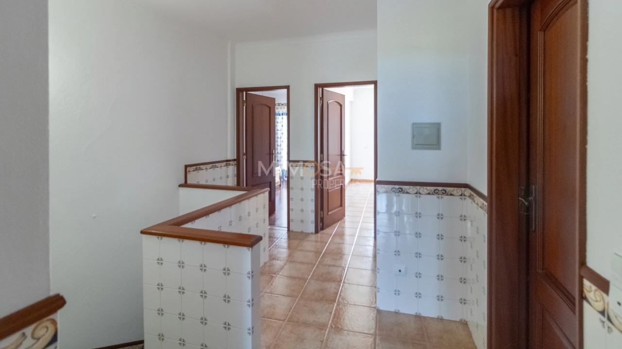 Moradia T4 para Venda em Bensafrim e Barão de São João Foto 20