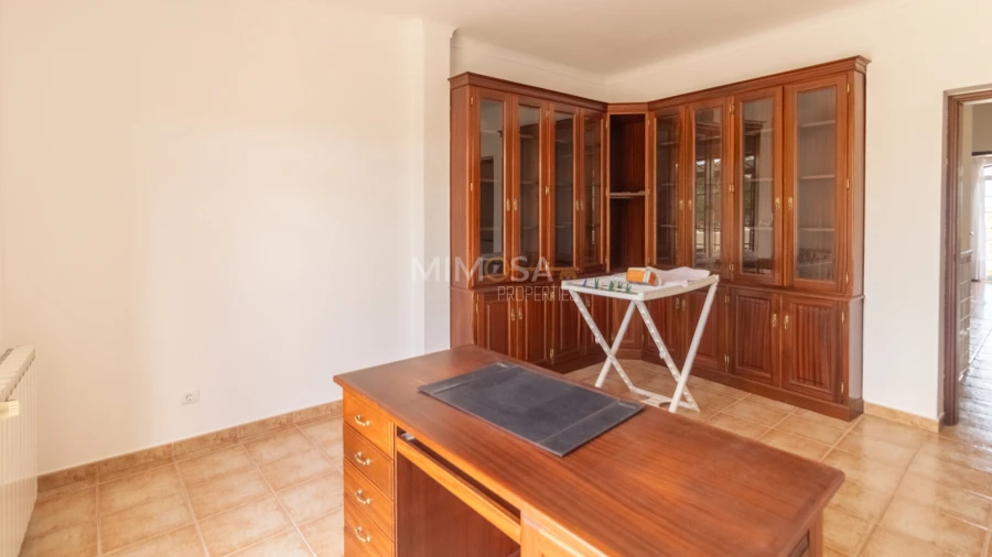 Moradia T4 para Venda em Bensafrim e Barão de São João Foto 9