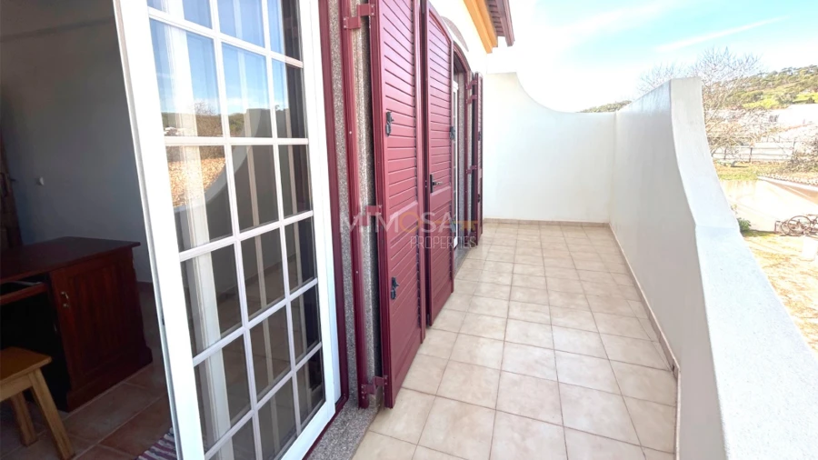 Moradia T4 para Venda em Bensafrim e Barão de São João Foto 13