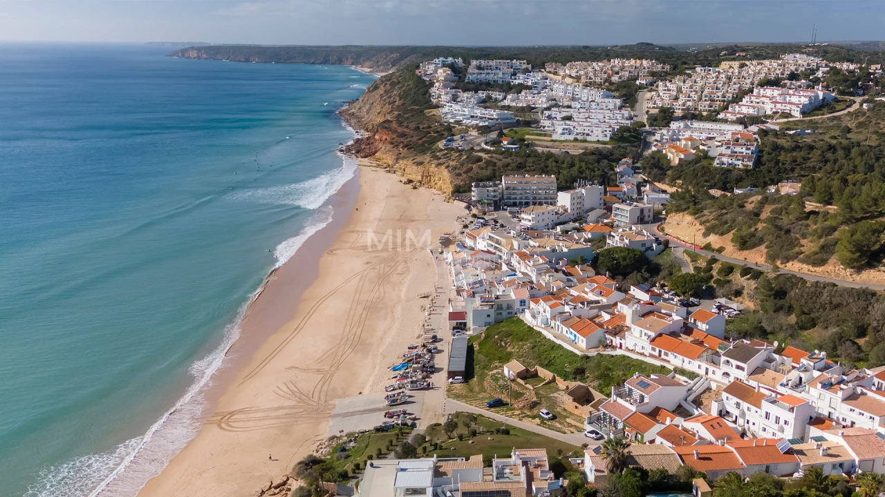 Moradia T4 para Venda em Bensafrim e Barão de São João Foto 23