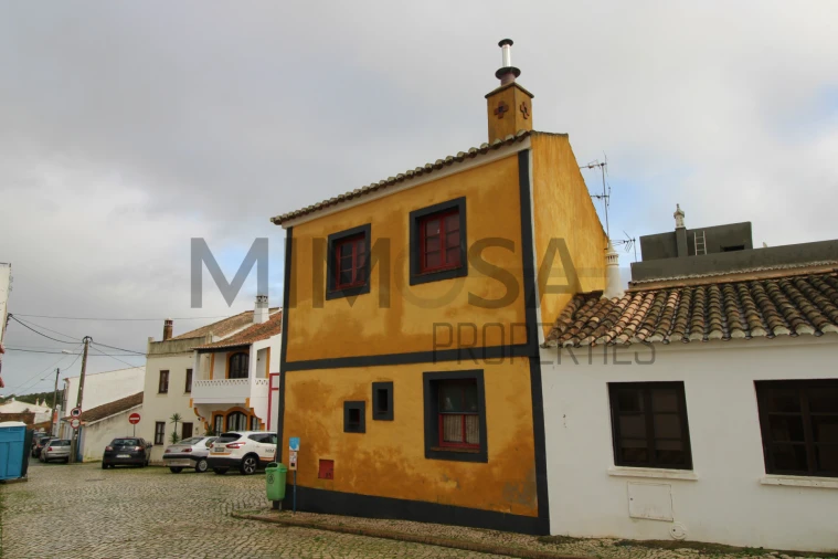 Moradia T0 para Venda em Bensafrim e Barão de São João Foto 8