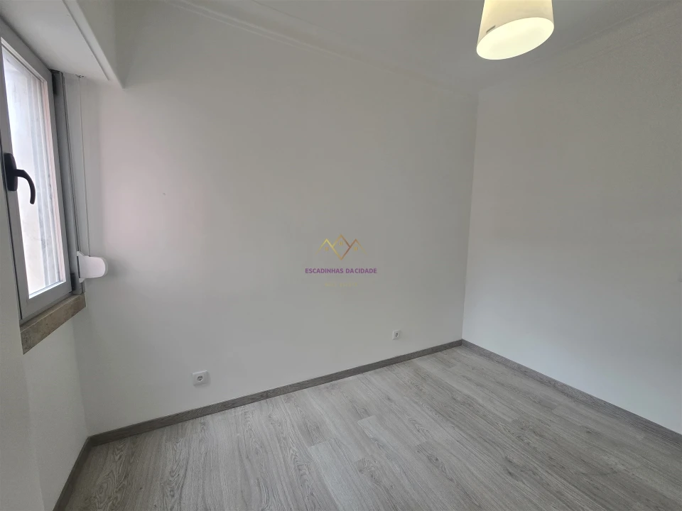 Apartamento T2 para Venda em Venteira Foto 12