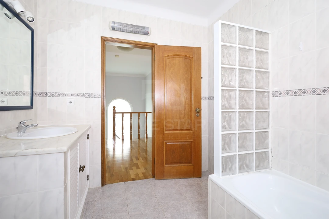 Moradia T5 para Venda em Cascais e Estoril Foto 38