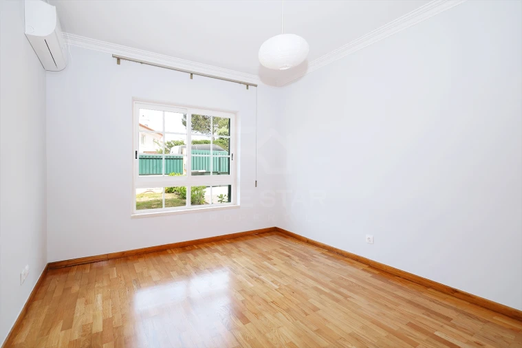 Moradia T5 para Venda em Cascais e Estoril Foto 19