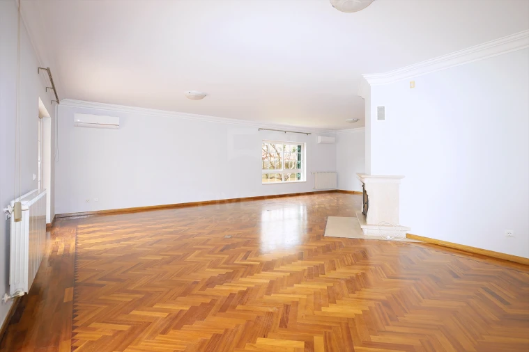 Moradia T5 para Venda em Cascais e Estoril Foto 9