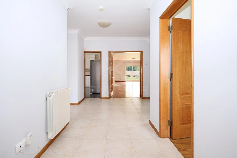 Moradia T5 para Venda em Cascais e Estoril Foto 3