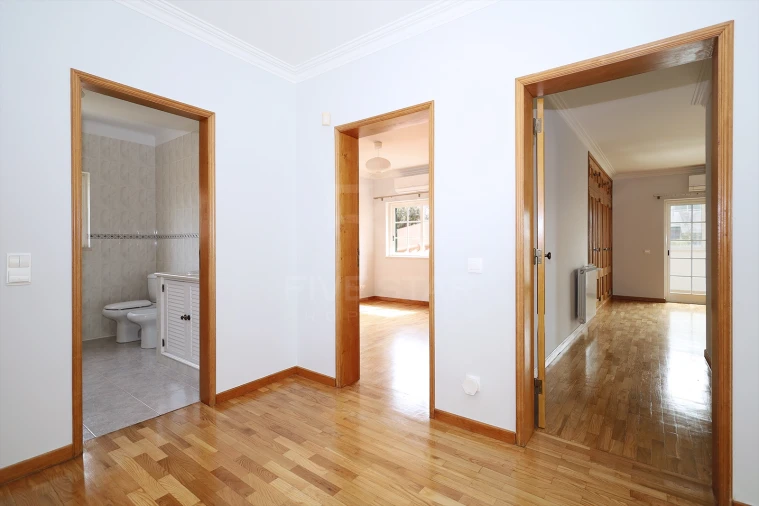 Moradia T5 para Venda em Cascais e Estoril Foto 36