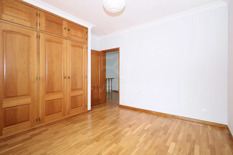 Moradia T5 para Venda em Cascais e Estoril Foto 34