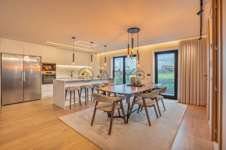 Moradia T3 para Venda em Merelim (São Pedro) e Frossos Foto 2