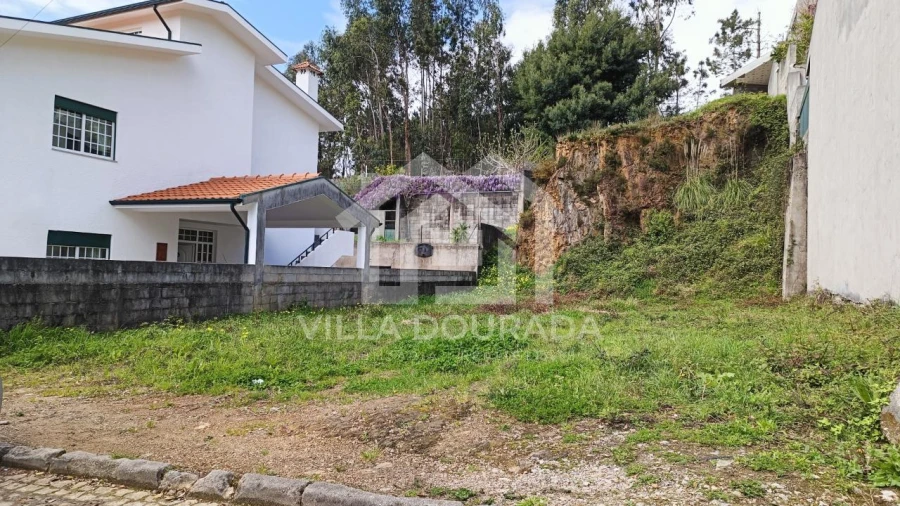 Terreno para Venda em Foz do Sousa e Covelo Foto 6