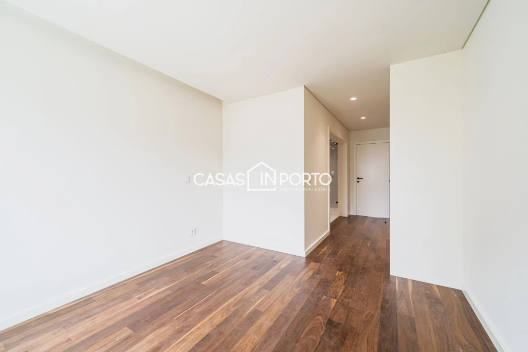 Apartamento T3 para Venda em Mafamude e Vilar do Paraíso Foto 14