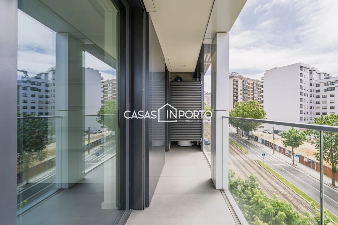 Apartamento T3 para Venda em Mafamude e Vilar do Paraíso Foto 1