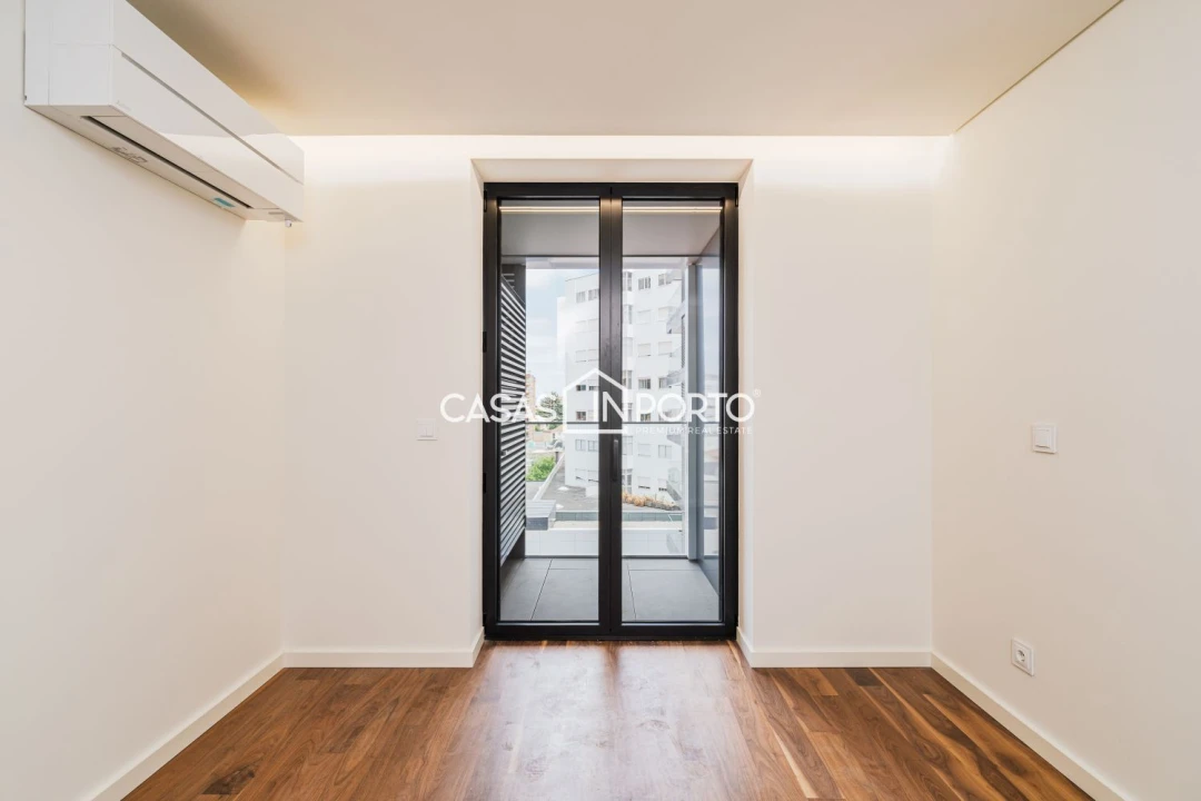 Apartamento T3 para Venda em Mafamude e Vilar do Paraíso Foto 20