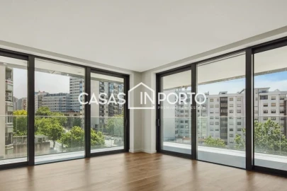 Apartamento T3 para Venda em Mafamude e Vilar do Paraíso