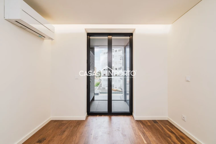 Apartamento T3 para Venda em Mafamude e Vilar do Paraíso Foto 20