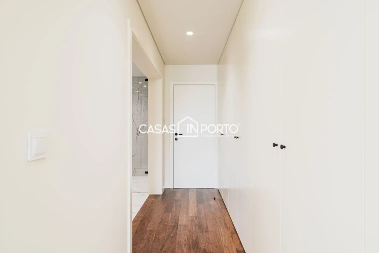 Apartamento T3 para Venda em Mafamude e Vilar do Paraíso Foto 13