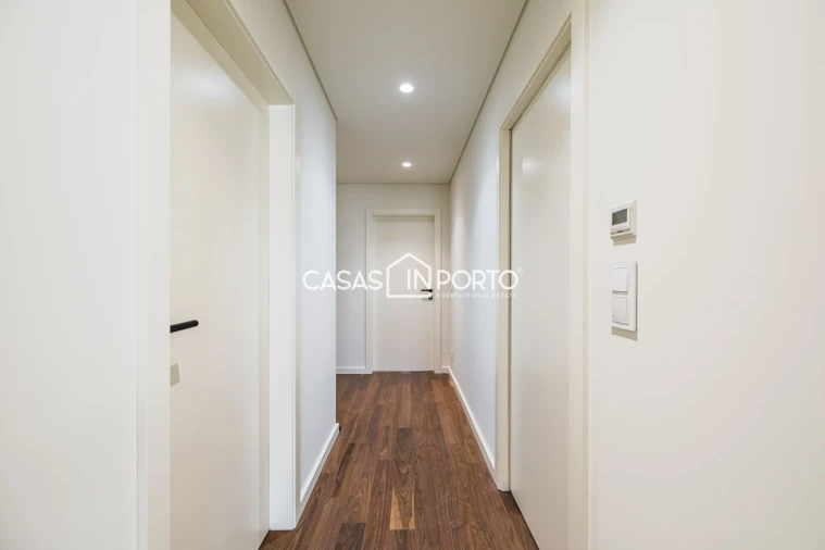 Apartamento T3 para Venda em Mafamude e Vilar do Paraíso Foto 11