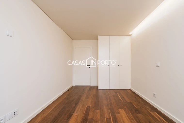 Apartamento T3 para Venda em Mafamude e Vilar do Paraíso Foto 18