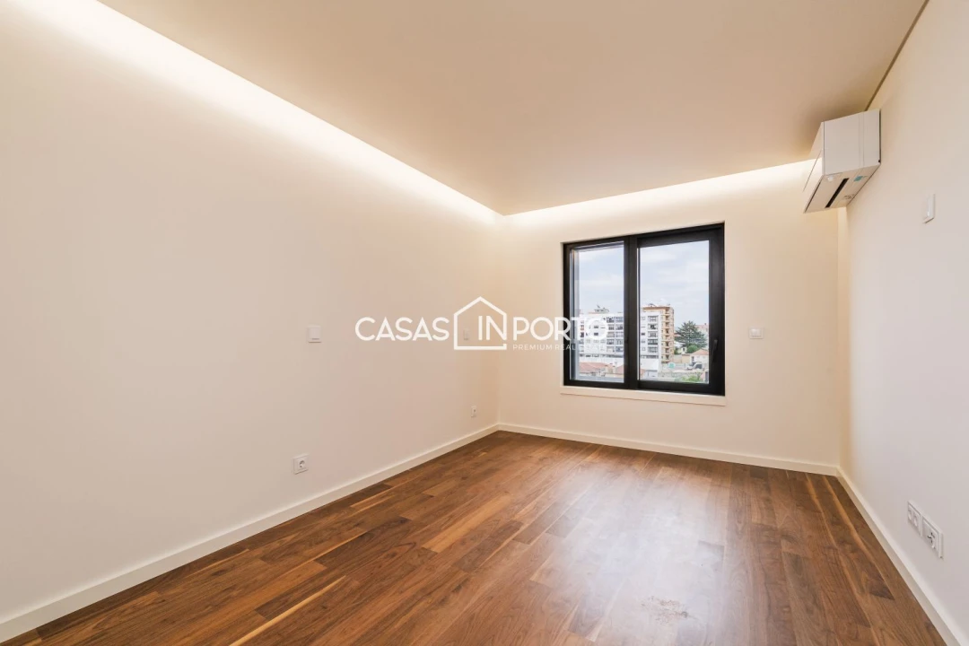 Apartamento T3 para Venda em Mafamude e Vilar do Paraíso Foto 16