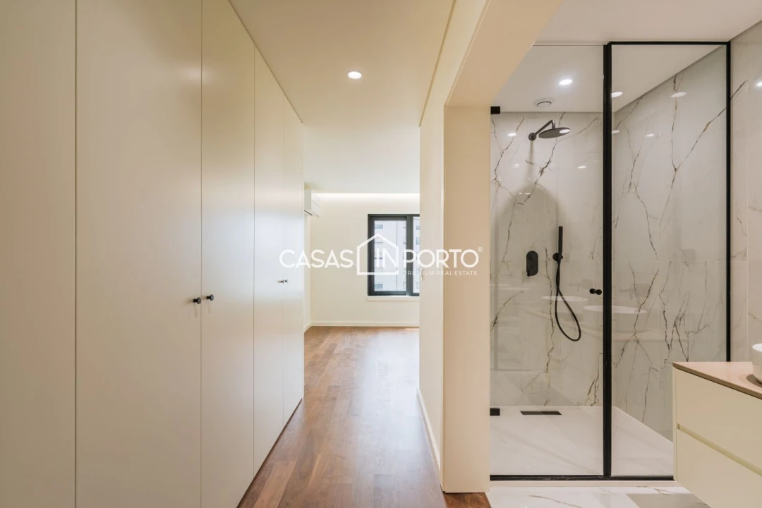 Apartamento T3 para Venda em Mafamude e Vilar do Paraíso Foto 24