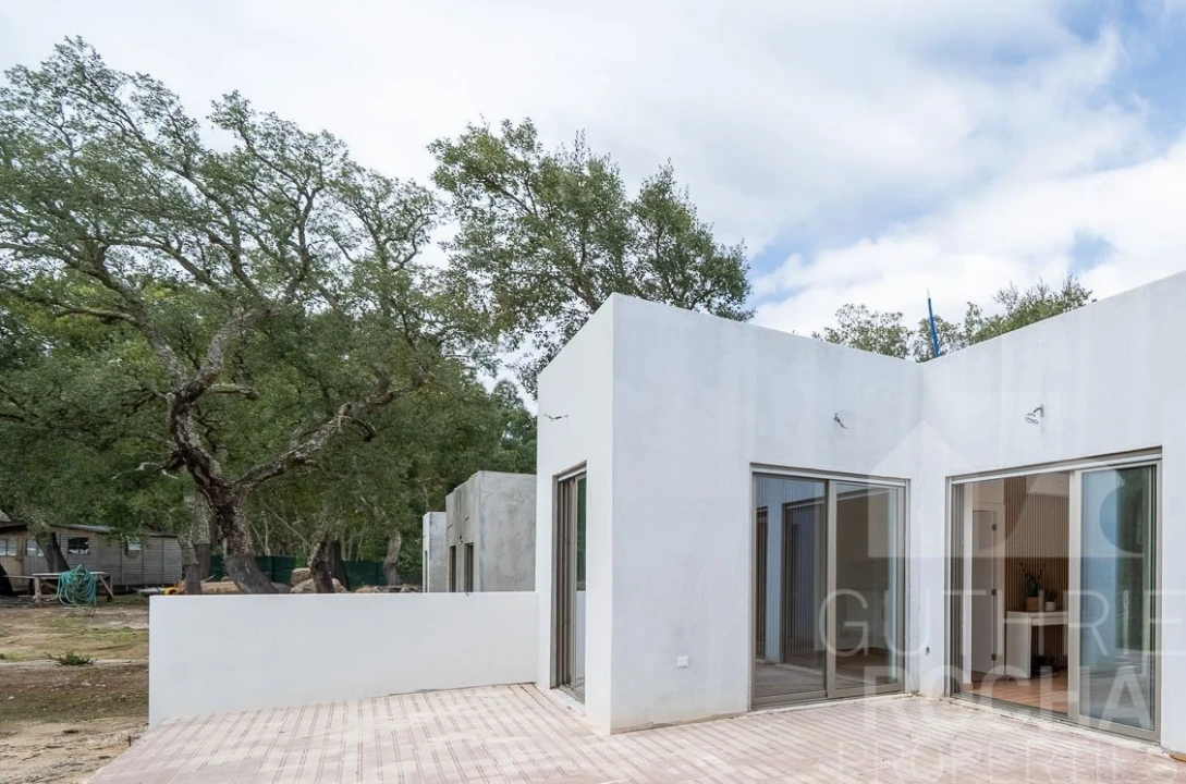 Moradia T1 para Venda em Monchique Foto 6