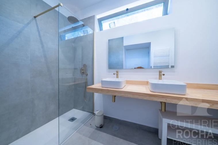 Moradia T1 para Venda em Monchique Foto 13