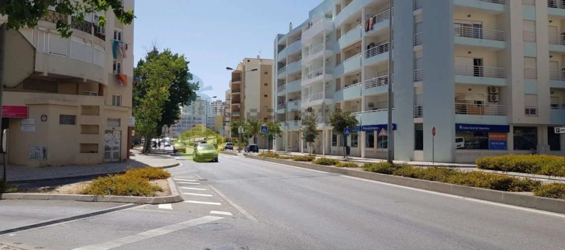 Negócio para Arrendamento em Armação de Pera Foto 4