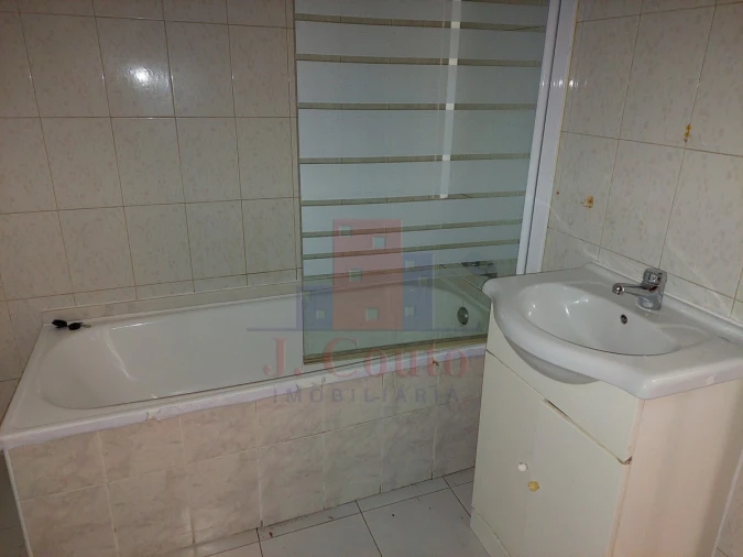 Apartamento T2 para Venda em Nossa Senhora do Pópulo, Coto e São Gregório Foto 16