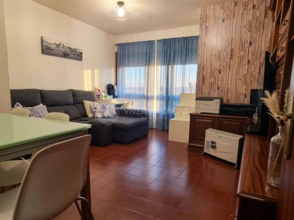 Apartamento T2 para Venda em Cidade da Maia Foto 2