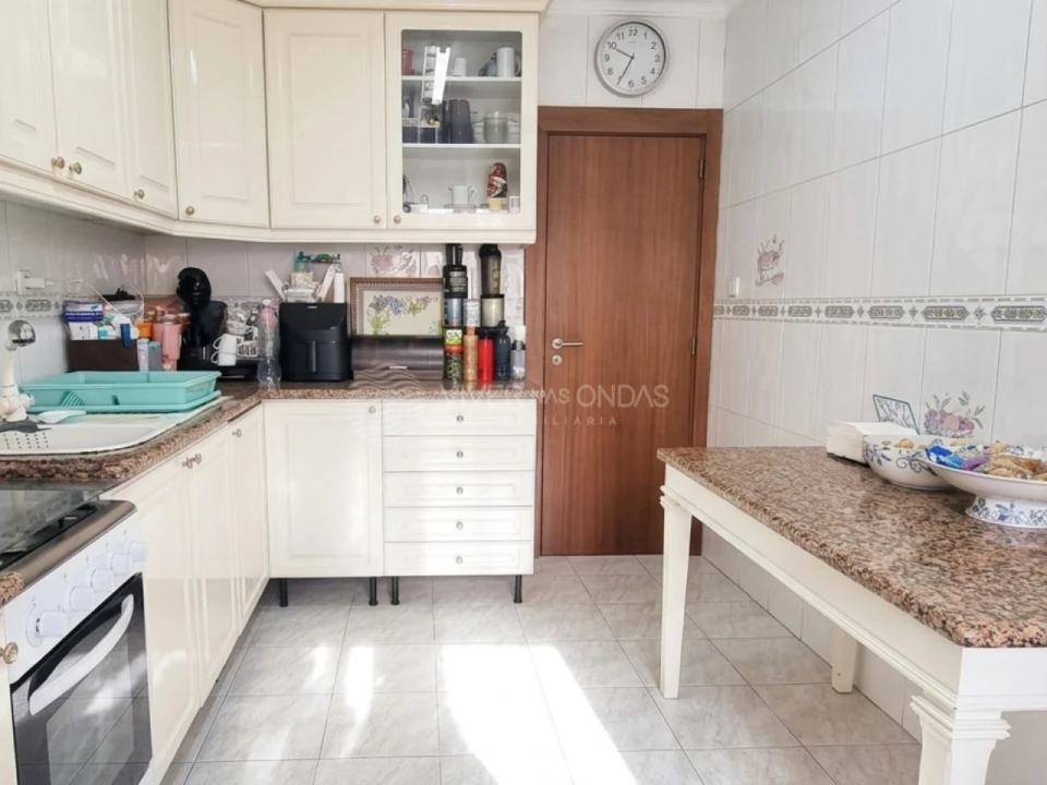 Apartamento T2 para Venda em Cidade da Maia Foto 3