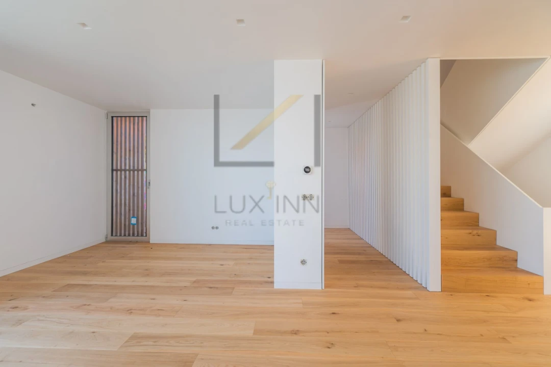 Moradia T4 para Venda em São Domingos de Rana Foto 12