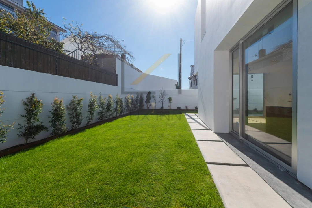 Moradia T4 para Venda em São Domingos de Rana Foto 21