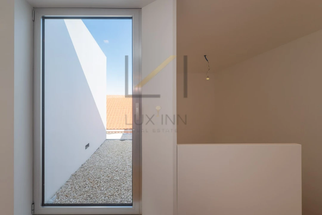 Moradia T4 para Venda em São Domingos de Rana Foto 38