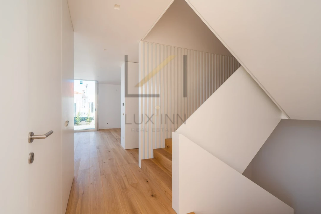 Moradia T4 para Venda em São Domingos de Rana Foto 59