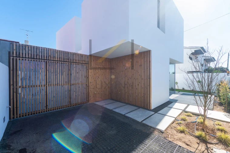 Moradia T4 para Venda em São Domingos de Rana Foto 2