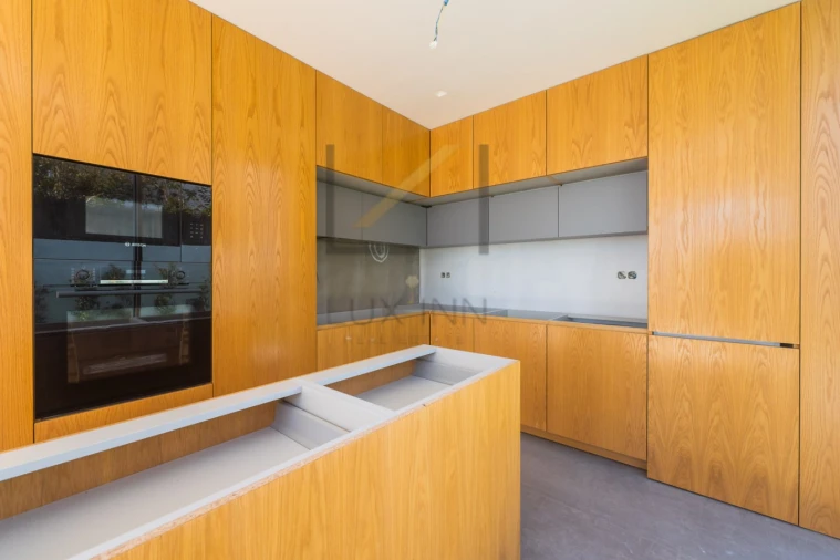 Moradia T4 para Venda em São Domingos de Rana Foto 18