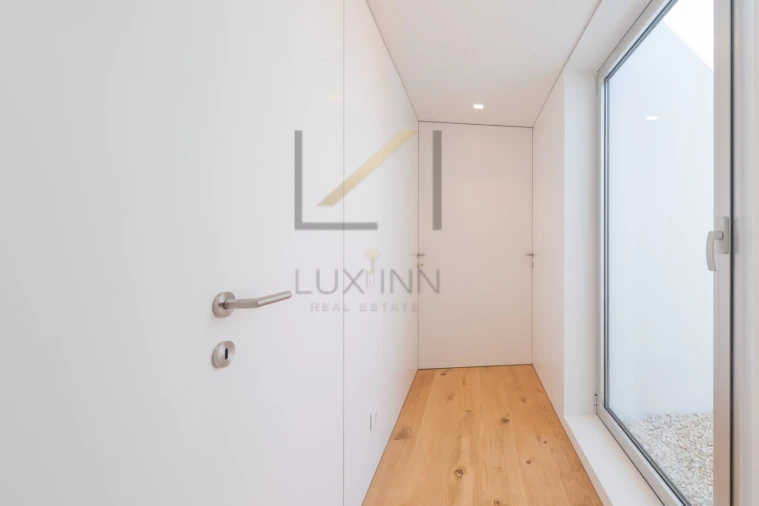 Moradia T4 para Venda em São Domingos de Rana Foto 32