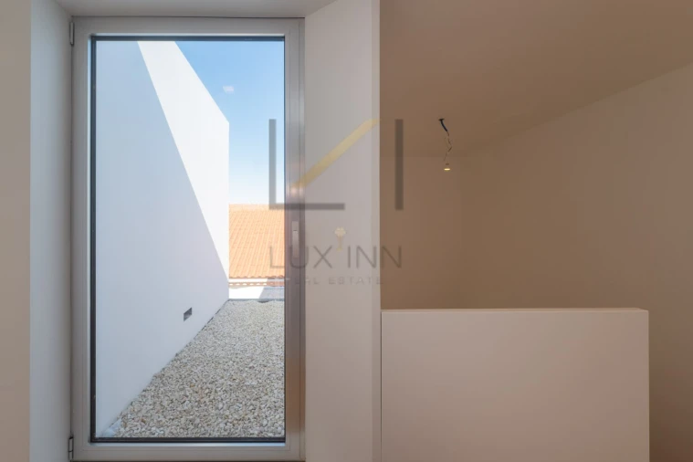 Moradia T4 para Venda em São Domingos de Rana Foto 38