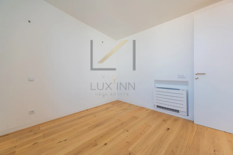 Moradia T4 para Venda em São Domingos de Rana Foto 43