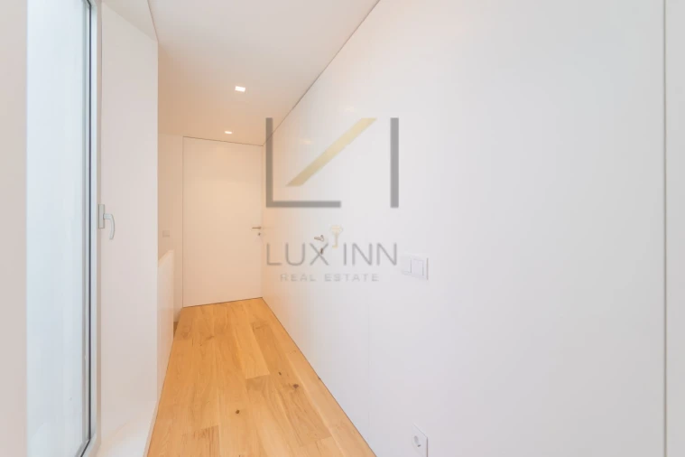 Moradia T4 para Venda em São Domingos de Rana Foto 45