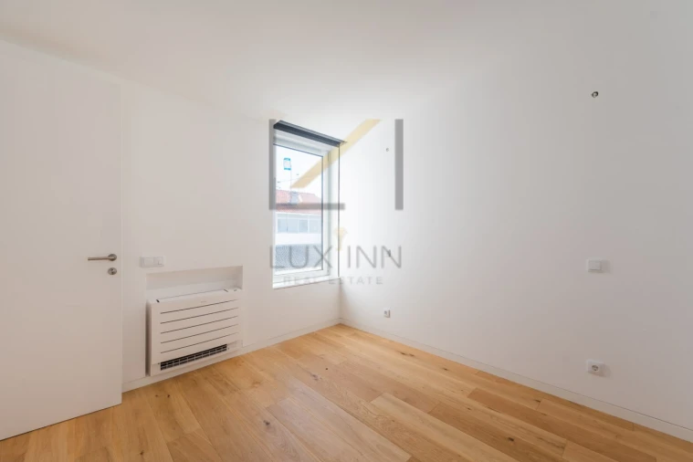 Moradia T4 para Venda em São Domingos de Rana Foto 48