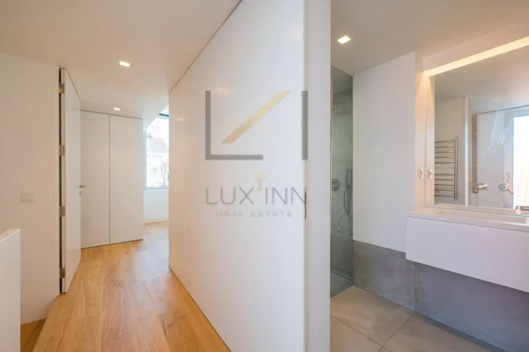 Moradia T4 para Venda em São Domingos de Rana Foto 50