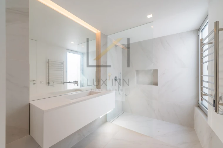 Moradia T4 para Venda em São Domingos de Rana Foto 56