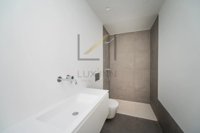 Moradia T4 para Venda em São Domingos de Rana Foto 63