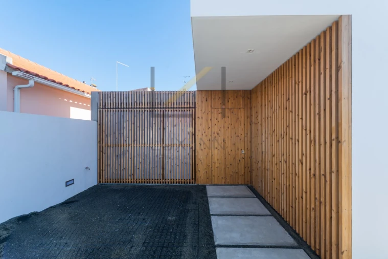 Moradia T4 para Venda em São Domingos de Rana Foto 69