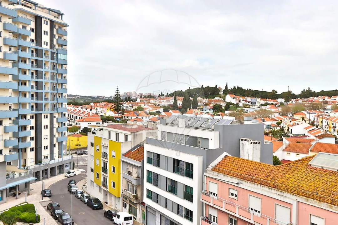 Apartamento T2 para Arrendamento em Ajuda Foto 23