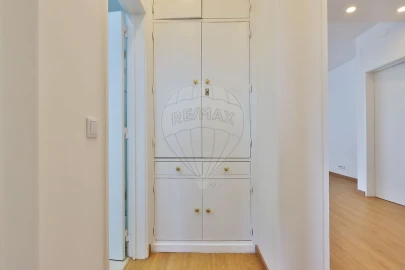 Apartamento T2 para Arrendamento em Ajuda