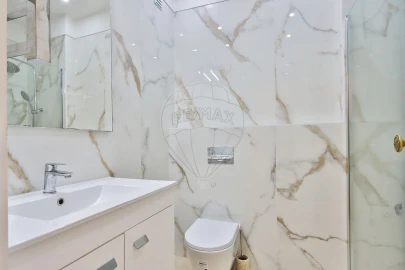 Apartamento T2 para Arrendamento em Ajuda