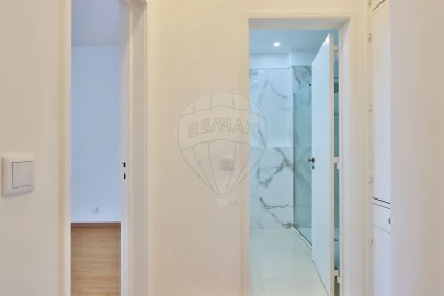 Apartamento T2 para Arrendamento em Ajuda